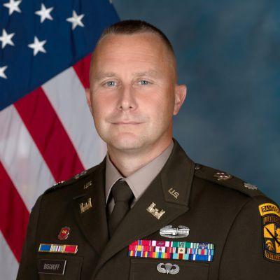Portrait of LTC Andrew Bischoff